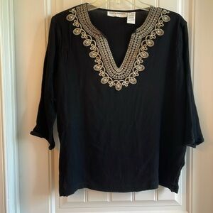 Cathy Daniel’s women top